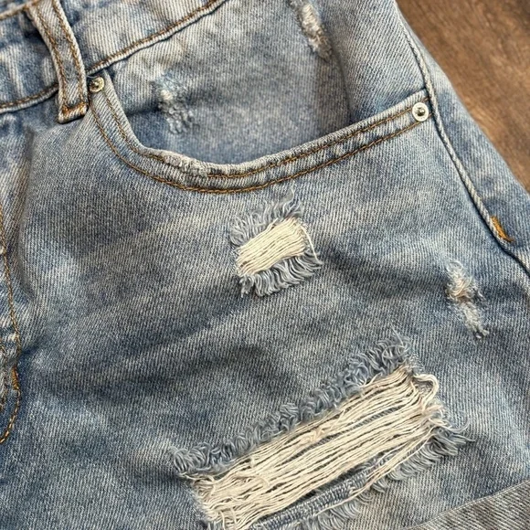 Forever 21 Jean Shorts Women's Size 27 - Picture 4 of 10